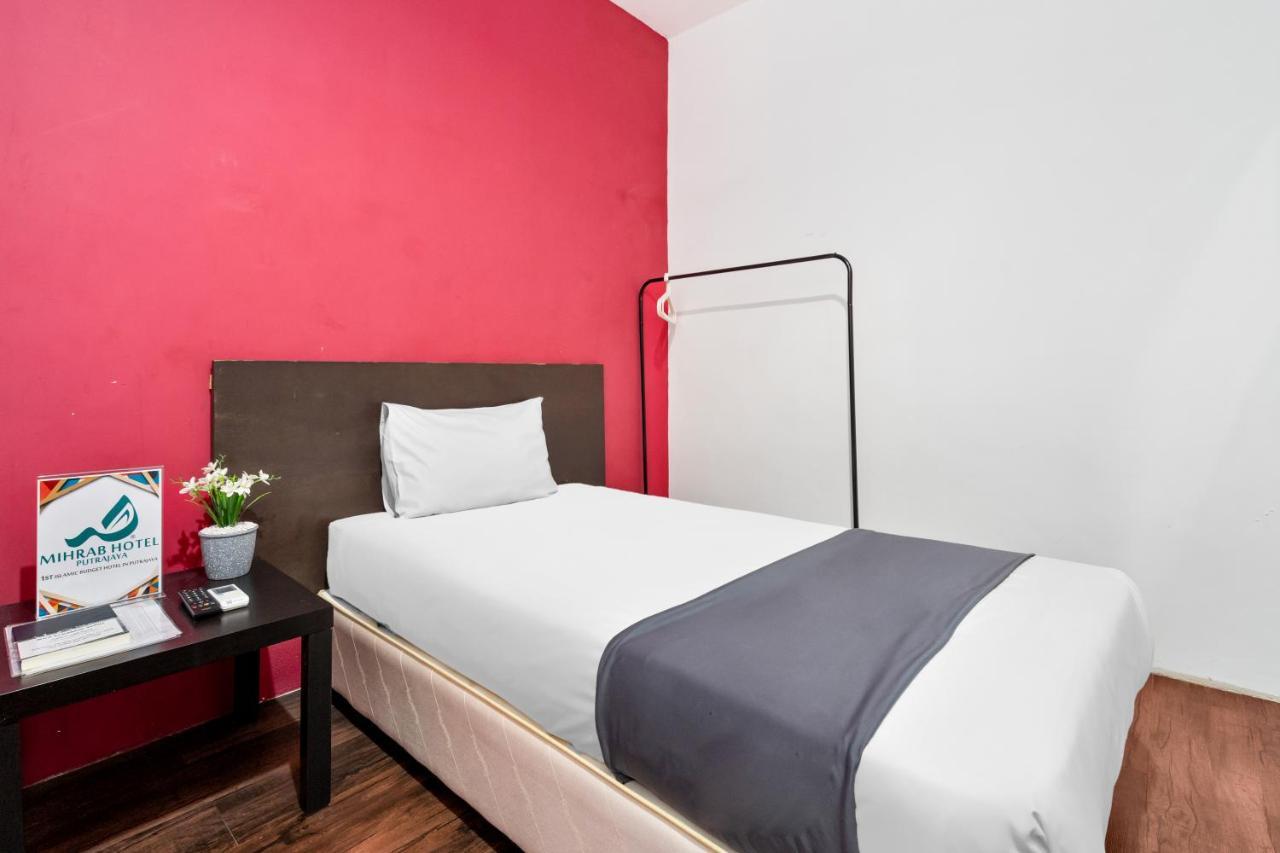 Mihrab Hotel Путраджая Екстериор снимка